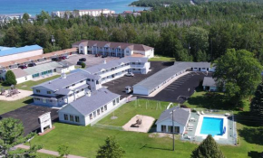 Гостиница Mackinaw Budget Inn  Мэйкинау Сити